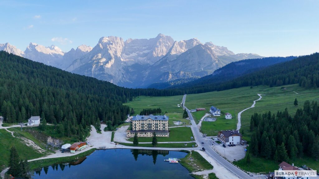 Vista para o Lago di Misurina