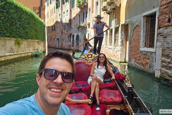Passeio de Gôndola em Veneza