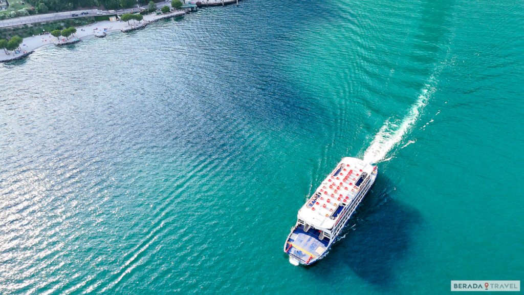 Passeio de Barco no Lago de Garda