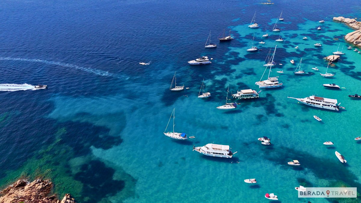 Barcos no Arquipélago La Maddalena