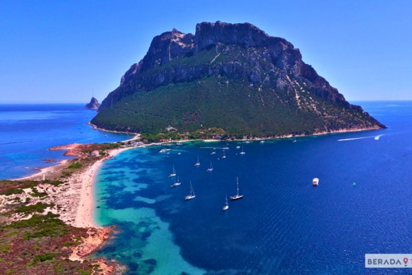 Ilha Tavolara